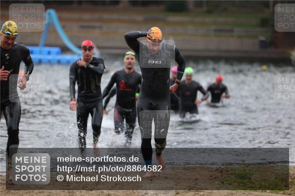 14.09.2025 - Stadtparktriathlon Michael Strokosch http://msf.ph/oto/8864582 14.09.2025 08:53:02 Schwimmen 303, 306, 313, 319, 359, 367 meine-sportfotos.de