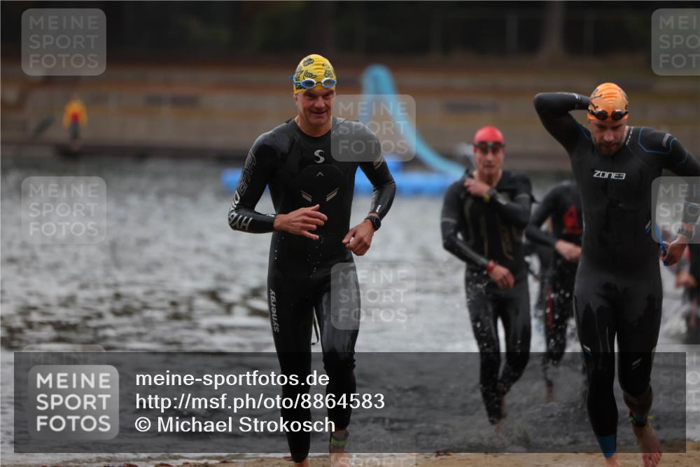 14.09.2025 - Stadtparktriathlon Michael Strokosch http://msf.ph/oto/8864583 14.09.2025 08:53:03 Schwimmen 303, 306, 313, 319, 359, 367 meine-sportfotos.de