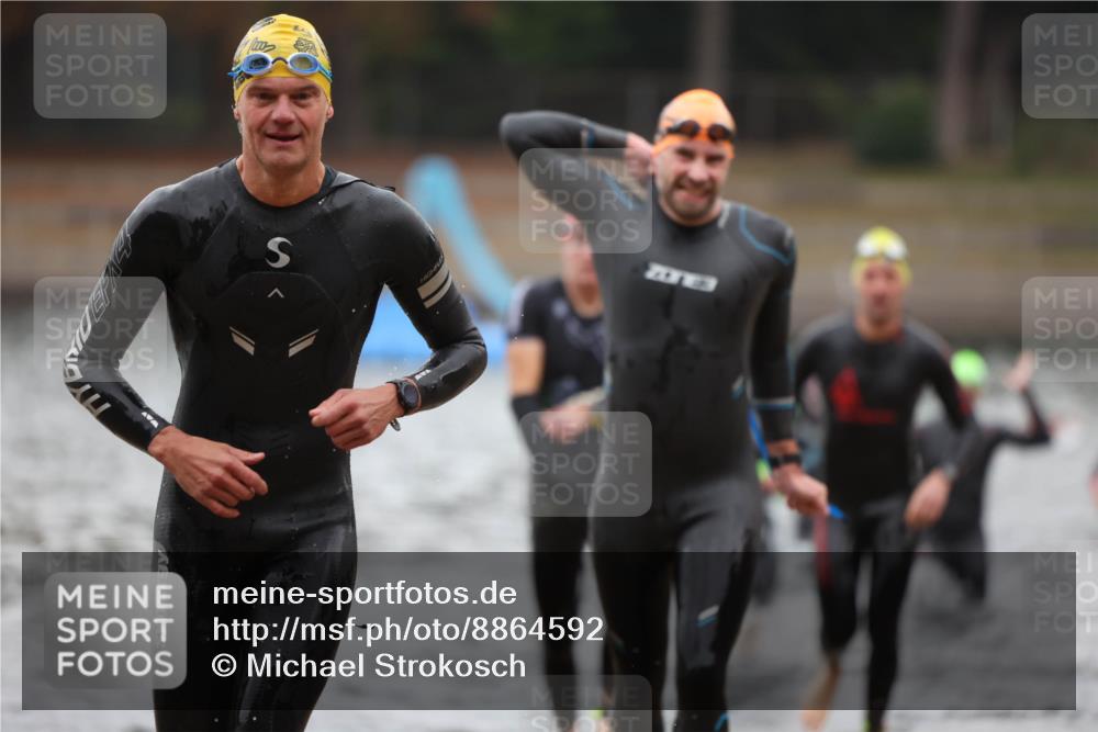 14.09.2025 - Stadtparktriathlon Michael Strokosch http://msf.ph/oto/8864592 14.09.2025 08:53:04 Schwimmen 303, 306, 313, 317, 319, 359, 367 meine-sportfotos.de