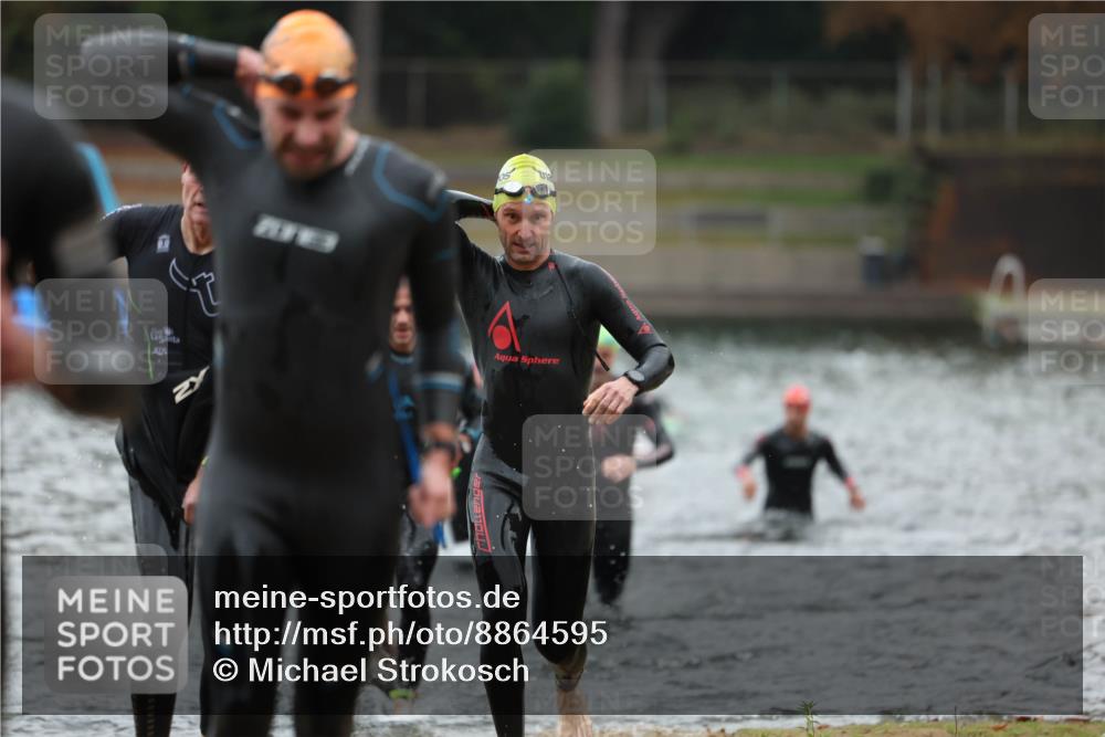 14.09.2025 - Stadtparktriathlon Michael Strokosch http://msf.ph/oto/8864595 14.09.2025 08:53:05 Schwimmen 303, 306, 313, 317, 319, 359, 367 meine-sportfotos.de