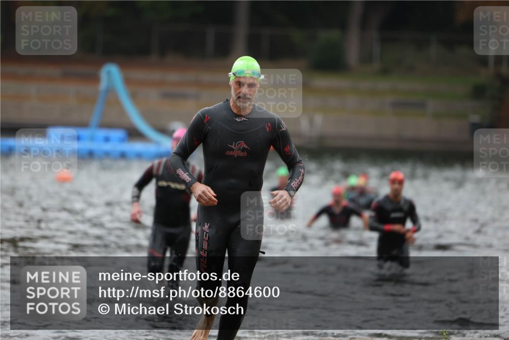 14.09.2025 - Stadtparktriathlon Michael Strokosch http://msf.ph/oto/8864600 14.09.2025 08:53:10 Schwimmen 303, 306, 317, 319, 359, 367, 378 meine-sportfotos.de
