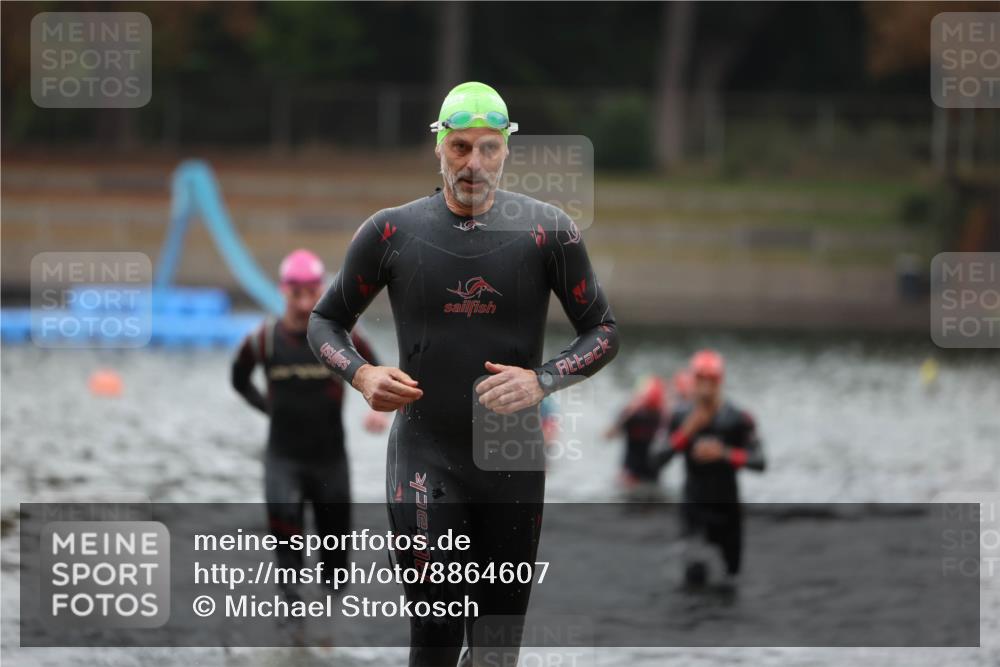14.09.2025 - Stadtparktriathlon Michael Strokosch http://msf.ph/oto/8864607 14.09.2025 08:53:11 Schwimmen 303, 306, 317, 359, 367, 378 meine-sportfotos.de