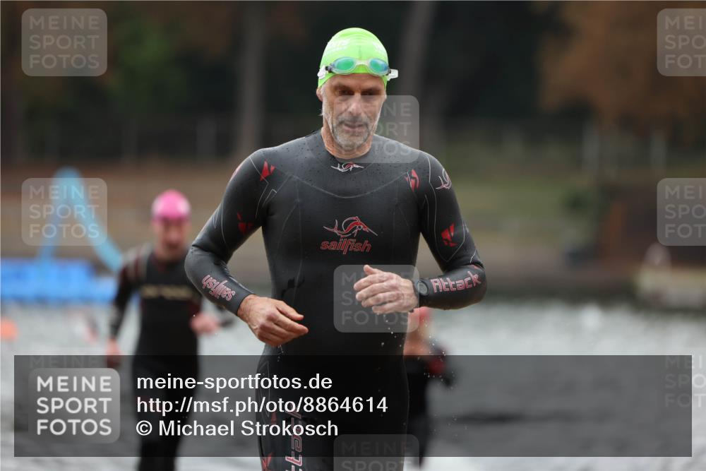 14.09.2025 - Stadtparktriathlon Michael Strokosch http://msf.ph/oto/8864614 14.09.2025 08:53:13 Schwimmen 303, 306, 317, 359, 367, 378 meine-sportfotos.de