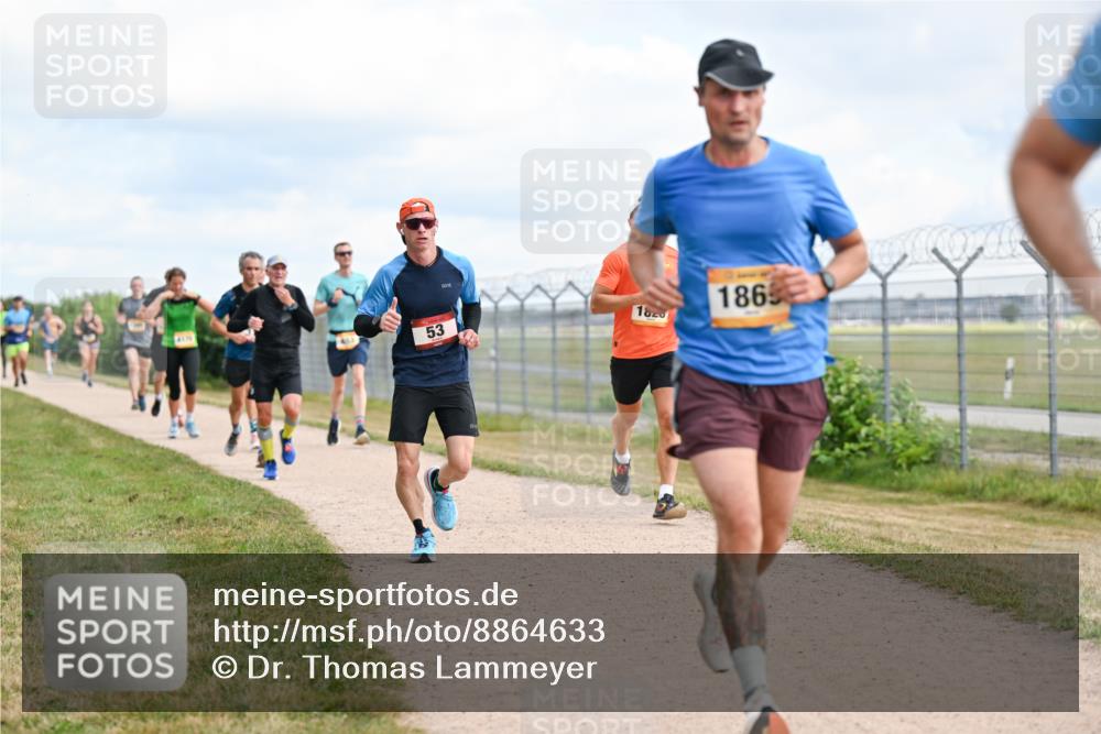 14.09.2025 - Airport Race Dr. Thomas Lammeyer http://msf.ph/oto/8864633 14.09.2025 12:04:46 Laufen 53, 1820, 186 meine-sportfotos.de