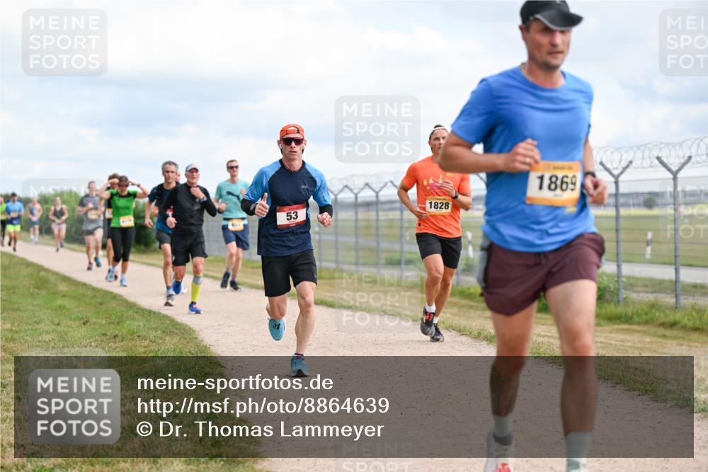 14.09.2025 - Airport Race Dr. Thomas Lammeyer http://msf.ph/oto/8864639 14.09.2025 12:04:47 Laufen 53, 1828, 1869 meine-sportfotos.de