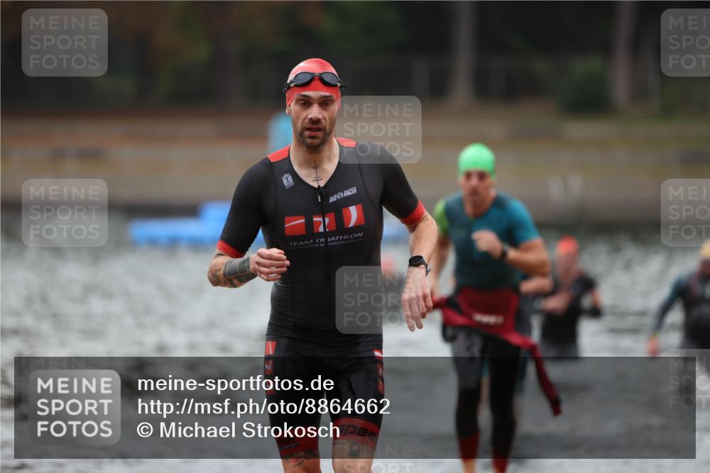 14.09.2025 - Stadtparktriathlon Michael Strokosch http://msf.ph/oto/8864662 14.09.2025 08:53:28 Schwimmen 346, 356, 357, 476, 480 meine-sportfotos.de