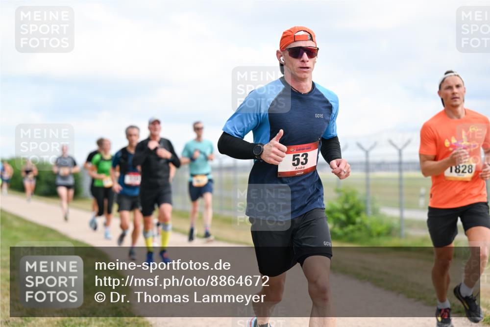 14.09.2025 - Airport Race Dr. Thomas Lammeyer http://msf.ph/oto/8864672 14.09.2025 12:04:49 Laufen 53, 1828 meine-sportfotos.de