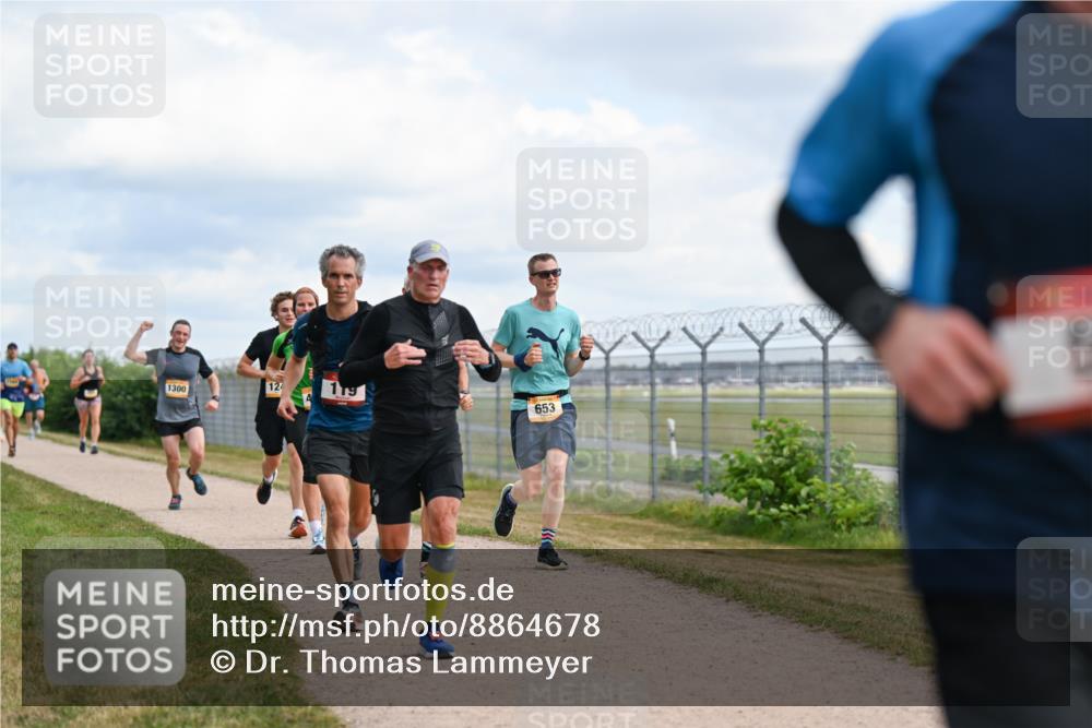 14.09.2025 - Airport Race Dr. Thomas Lammeyer http://msf.ph/oto/8864678 14.09.2025 12:04:50 Laufen 1300, 124, 119, 653 meine-sportfotos.de