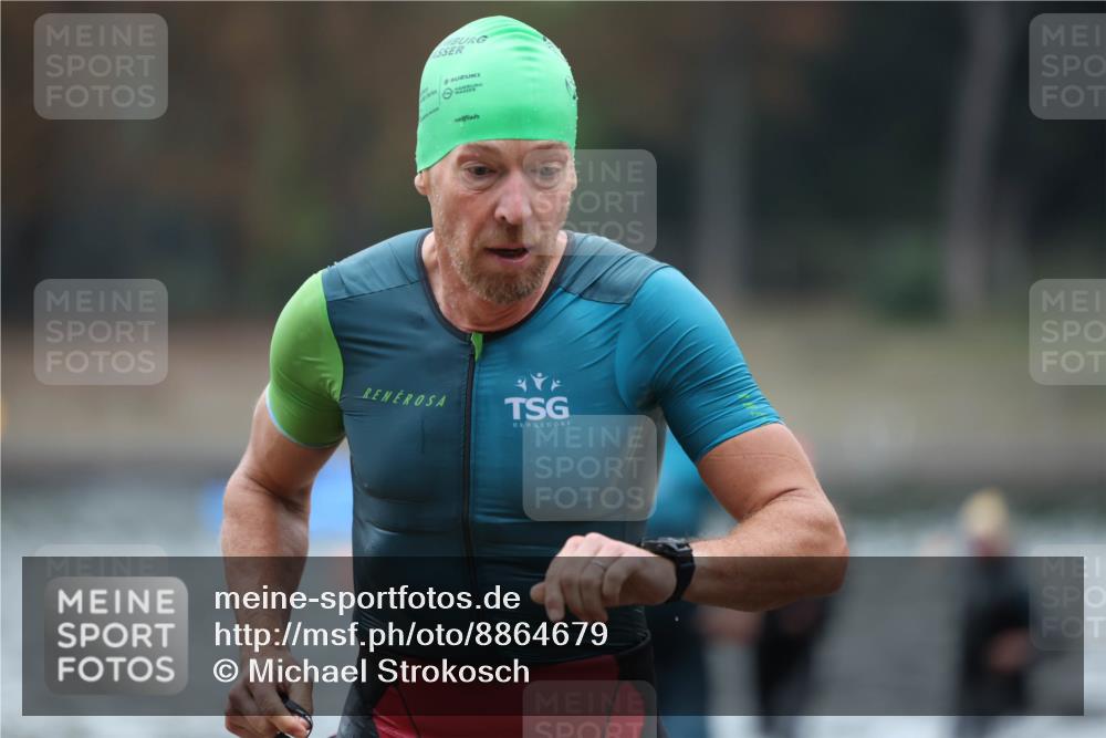 14.09.2025 - Stadtparktriathlon Michael Strokosch http://msf.ph/oto/8864679 14.09.2025 08:53:32 Schwimmen 346, 356, 357, 476, 480 meine-sportfotos.de