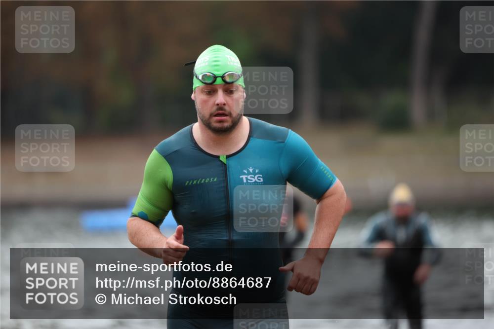 14.09.2025 - Stadtparktriathlon Michael Strokosch http://msf.ph/oto/8864687 14.09.2025 08:53:34 Schwimmen 346, 356, 357, 480 meine-sportfotos.de