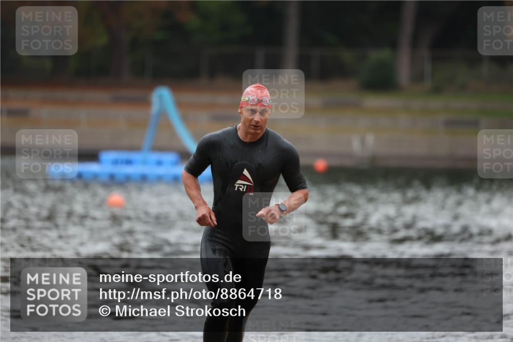 14.09.2025 - Stadtparktriathlon Michael Strokosch http://msf.ph/oto/8864718 14.09.2025 08:53:45 Schwimmen 312 meine-sportfotos.de