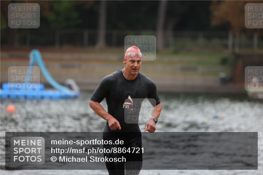 14.09.2025 - Stadtparktriathlon Michael Strokosch http://msf.ph/oto/8864721 14.09.2025 08:53:45 Schwimmen 312 meine-sportfotos.de