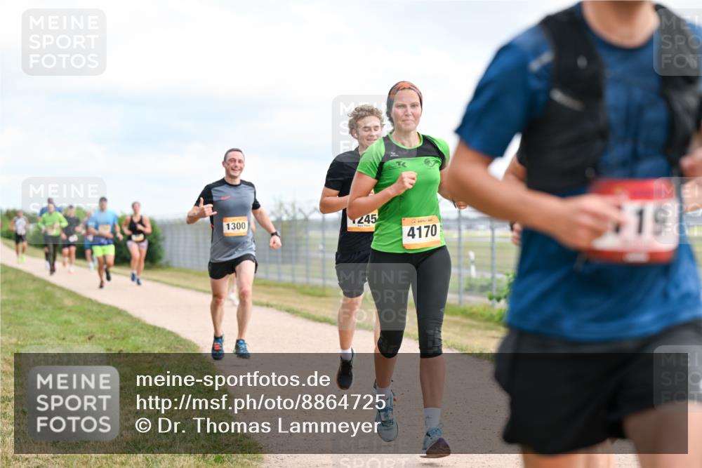 14.09.2025 - Airport Race Dr. Thomas Lammeyer http://msf.ph/oto/8864725 14.09.2025 12:04:52 Laufen 1300, 245, 4170, 19 meine-sportfotos.de