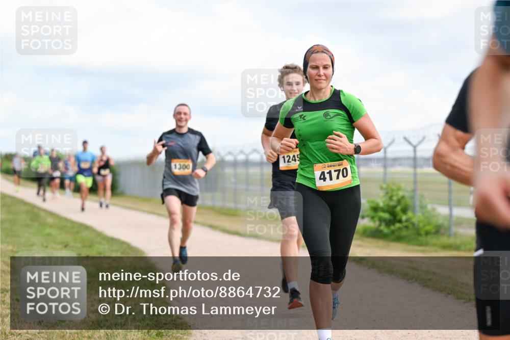 14.09.2025 - Airport Race Dr. Thomas Lammeyer http://msf.ph/oto/8864732 14.09.2025 12:04:53 Laufen 1300, 1245, 4170 meine-sportfotos.de