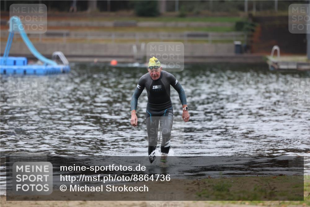 14.09.2025 - Stadtparktriathlon Michael Strokosch http://msf.ph/oto/8864736 14.09.2025 08:54:21 Schwimmen 302 meine-sportfotos.de