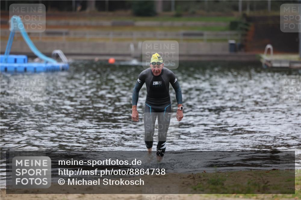 14.09.2025 - Stadtparktriathlon Michael Strokosch http://msf.ph/oto/8864738 14.09.2025 08:54:21 Schwimmen 302 meine-sportfotos.de