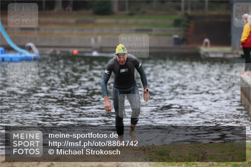 14.09.2025 - Stadtparktriathlon Michael Strokosch http://msf.ph/oto/8864742 14.09.2025 08:54:23 Schwimmen 302 meine-sportfotos.de