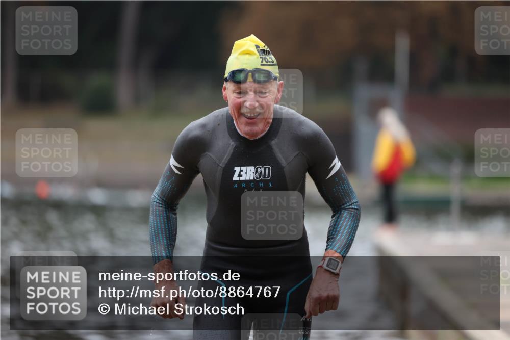14.09.2025 - Stadtparktriathlon Michael Strokosch http://msf.ph/oto/8864767 14.09.2025 08:54:29 Schwimmen 302 meine-sportfotos.de