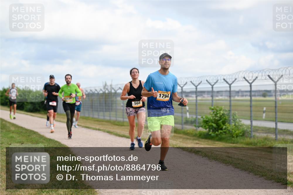 14.09.2025 - Airport Race Dr. Thomas Lammeyer http://msf.ph/oto/8864796 14.09.2025 12:04:59 Laufen 568, 1794 meine-sportfotos.de