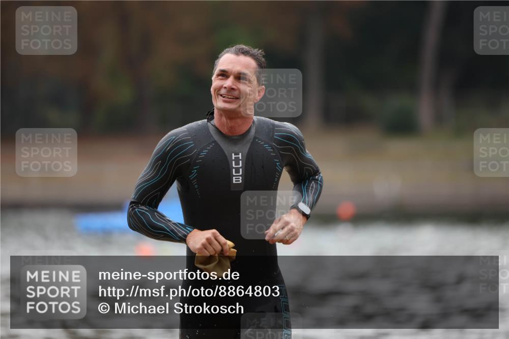 14.09.2025 - Stadtparktriathlon Michael Strokosch http://msf.ph/oto/8864803 14.09.2025 08:57:18 Schwimmen 338 meine-sportfotos.de