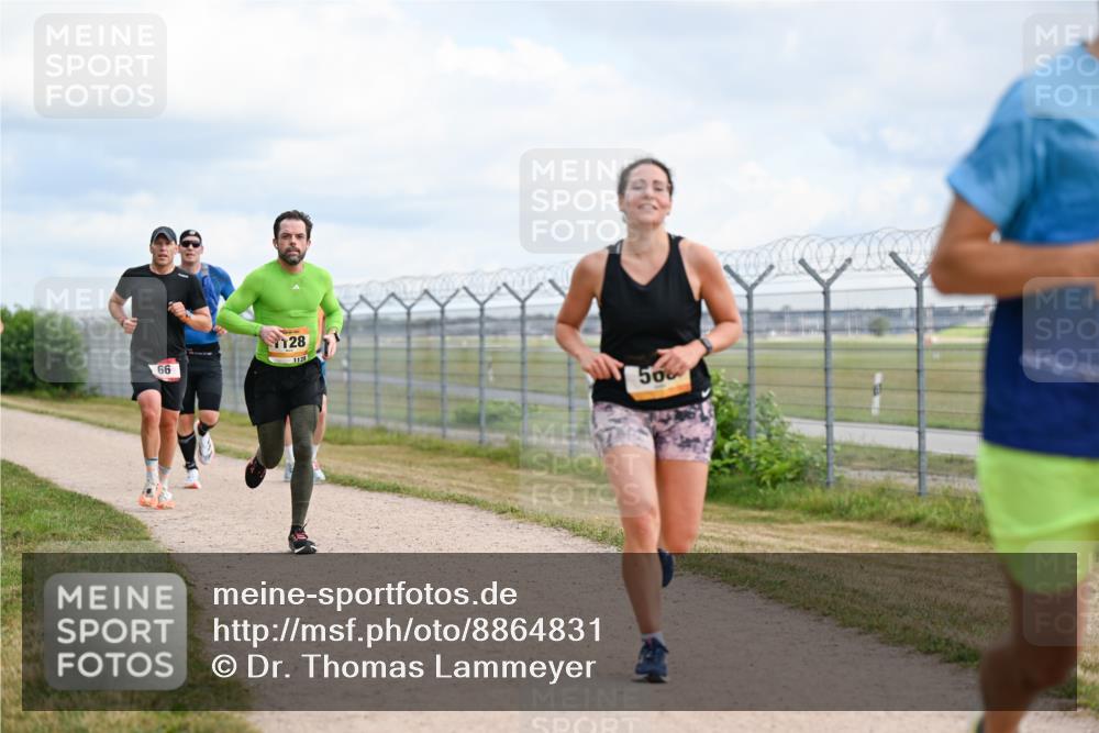 14.09.2025 - Airport Race Dr. Thomas Lammeyer http://msf.ph/oto/8864831 14.09.2025 12:05:00 Laufen 66, 128, 1123, 50 meine-sportfotos.de