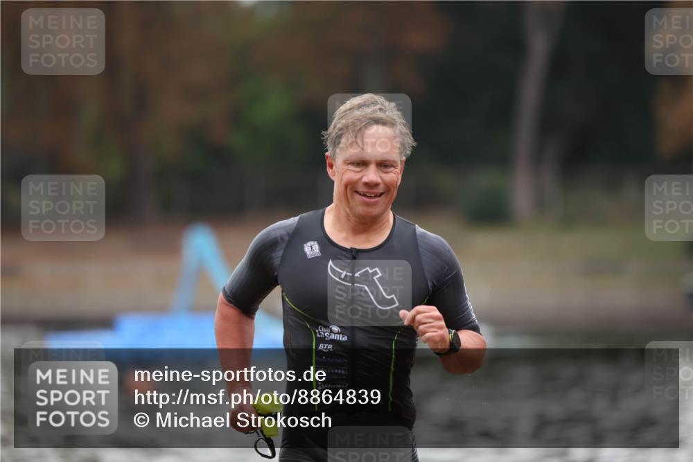14.09.2025 - Stadtparktriathlon Michael Strokosch http://msf.ph/oto/8864839 14.09.2025 08:58:28 Schwimmen 311 meine-sportfotos.de