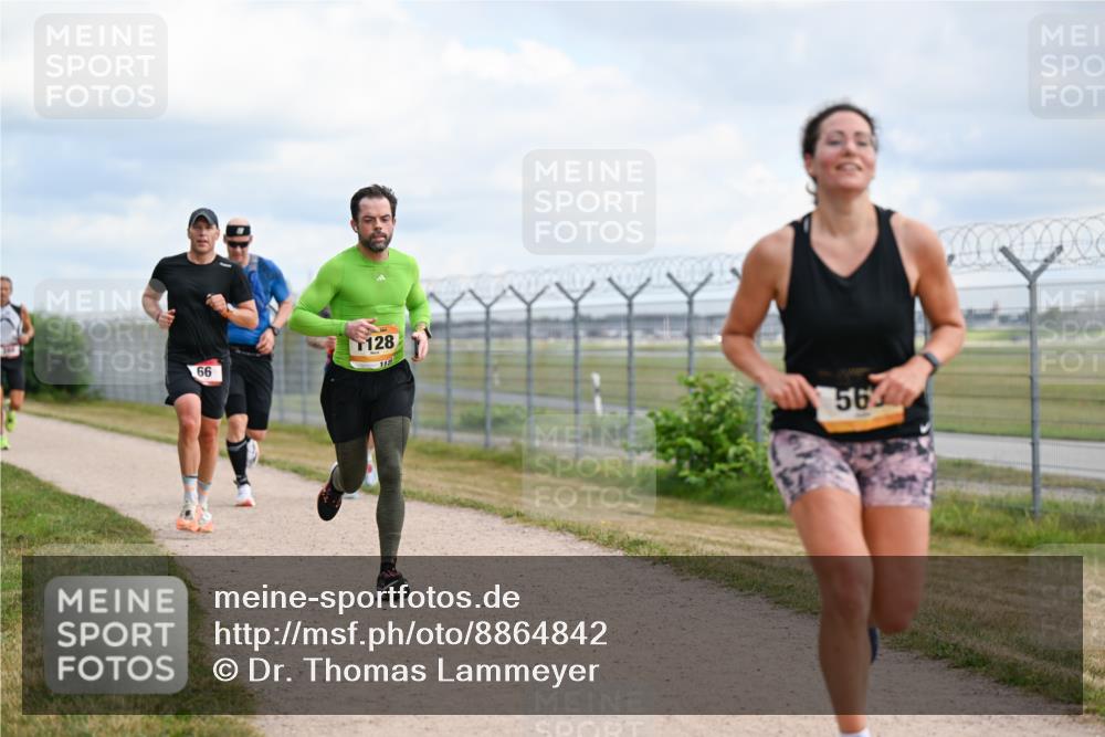 14.09.2025 - Airport Race Dr. Thomas Lammeyer http://msf.ph/oto/8864842 14.09.2025 12:05:01 Laufen 66, 128, 112, 56 meine-sportfotos.de