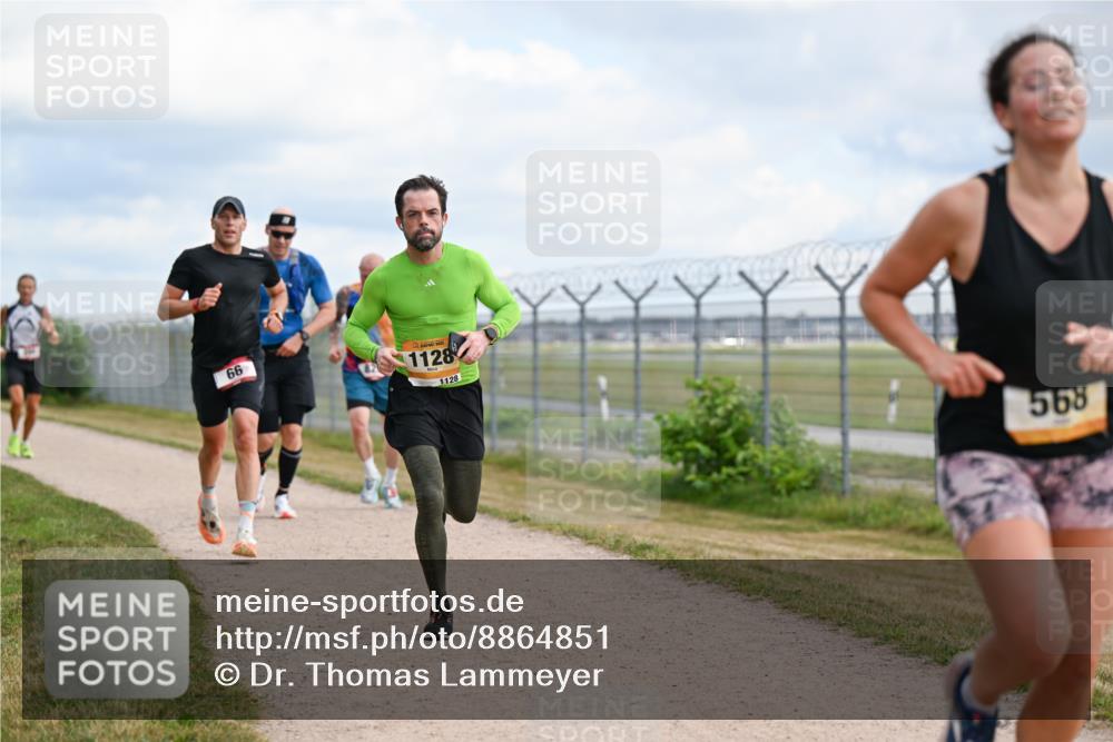 14.09.2025 - Airport Race Dr. Thomas Lammeyer http://msf.ph/oto/8864851 14.09.2025 12:05:02 Laufen 66, 1128, 1128, 568 meine-sportfotos.de