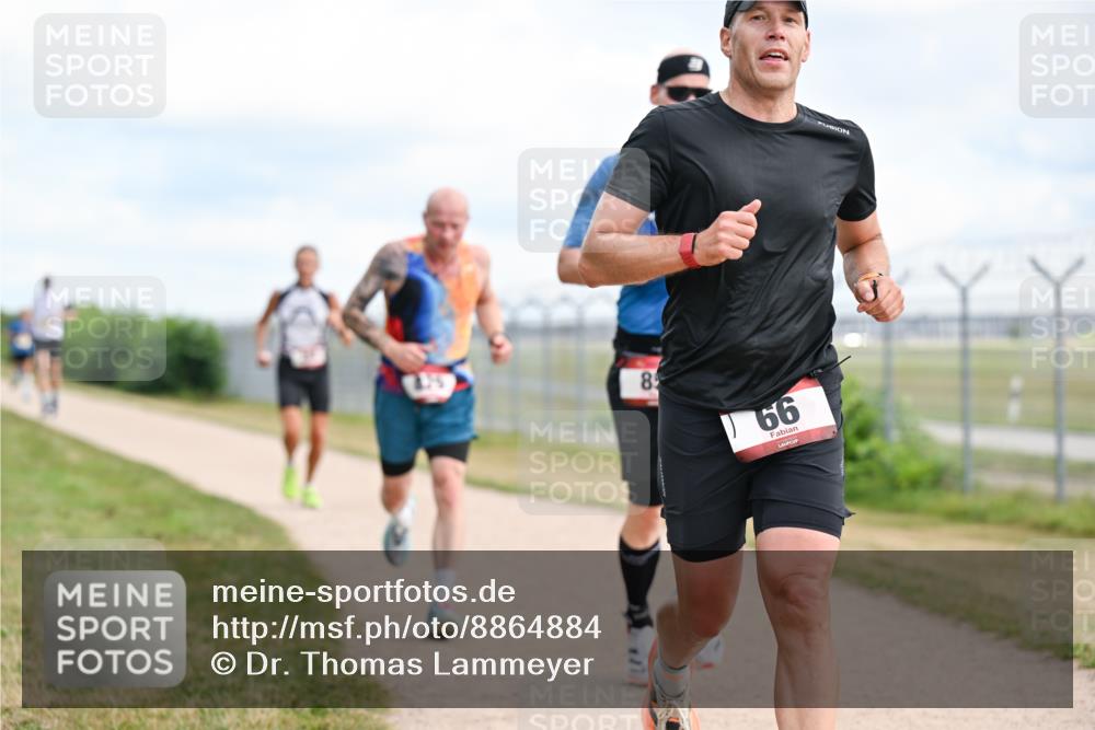 14.09.2025 - Airport Race Dr. Thomas Lammeyer http://msf.ph/oto/8864884 14.09.2025 12:05:04 Laufen 8, 66 meine-sportfotos.de