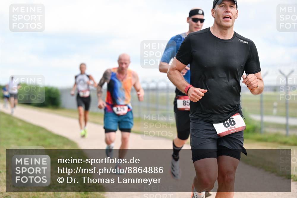 14.09.2025 - Airport Race Dr. Thomas Lammeyer http://msf.ph/oto/8864886 14.09.2025 12:05:04 Laufen 85, 66 meine-sportfotos.de