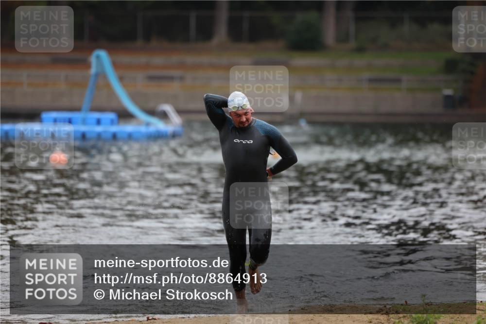 14.09.2025 - Stadtparktriathlon Michael Strokosch http://msf.ph/oto/8864913 14.09.2025 08:59:42 Schwimmen 414 meine-sportfotos.de