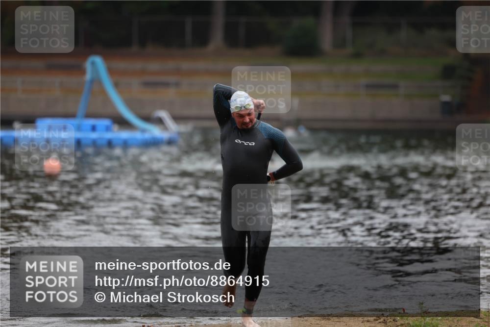 14.09.2025 - Stadtparktriathlon Michael Strokosch http://msf.ph/oto/8864915 14.09.2025 08:59:42 Schwimmen 414 meine-sportfotos.de