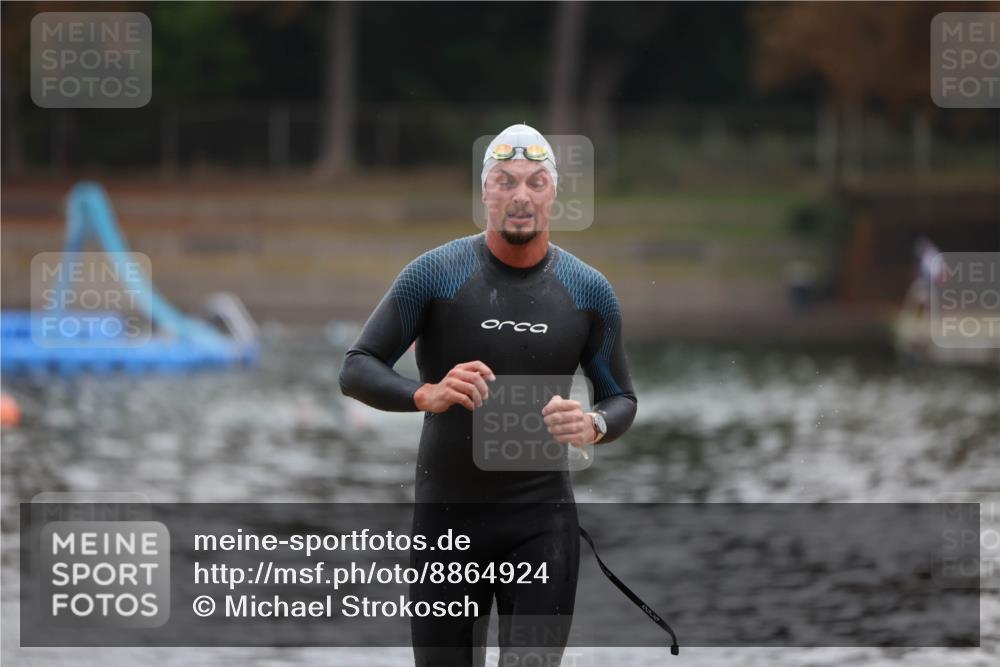 14.09.2025 - Stadtparktriathlon Michael Strokosch http://msf.ph/oto/8864924 14.09.2025 08:59:44 Schwimmen 414 meine-sportfotos.de