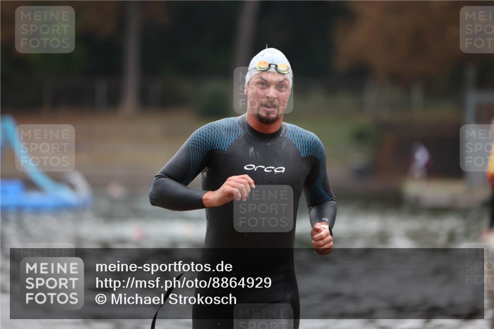 14.09.2025 - Stadtparktriathlon Michael Strokosch http://msf.ph/oto/8864929 14.09.2025 08:59:45 Schwimmen 414 meine-sportfotos.de