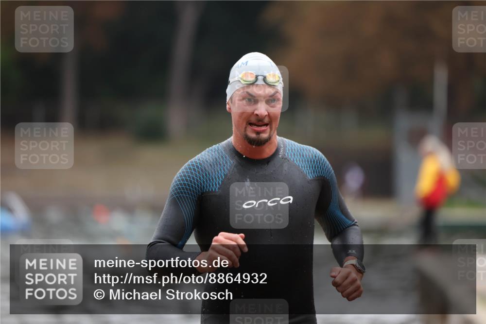 14.09.2025 - Stadtparktriathlon Michael Strokosch http://msf.ph/oto/8864932 14.09.2025 08:59:45 Schwimmen 414 meine-sportfotos.de