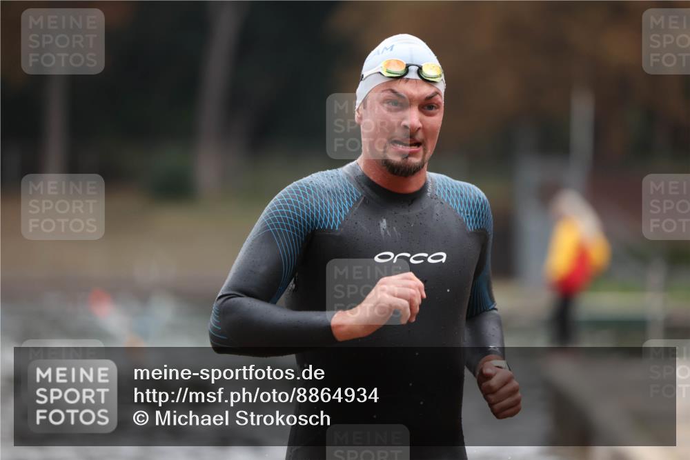 14.09.2025 - Stadtparktriathlon Michael Strokosch http://msf.ph/oto/8864934 14.09.2025 08:59:45 Schwimmen 414 meine-sportfotos.de