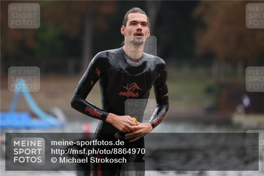 14.09.2025 - Stadtparktriathlon Michael Strokosch http://msf.ph/oto/8864970 14.09.2025 09:00:16 Schwimmen 405, 416 meine-sportfotos.de