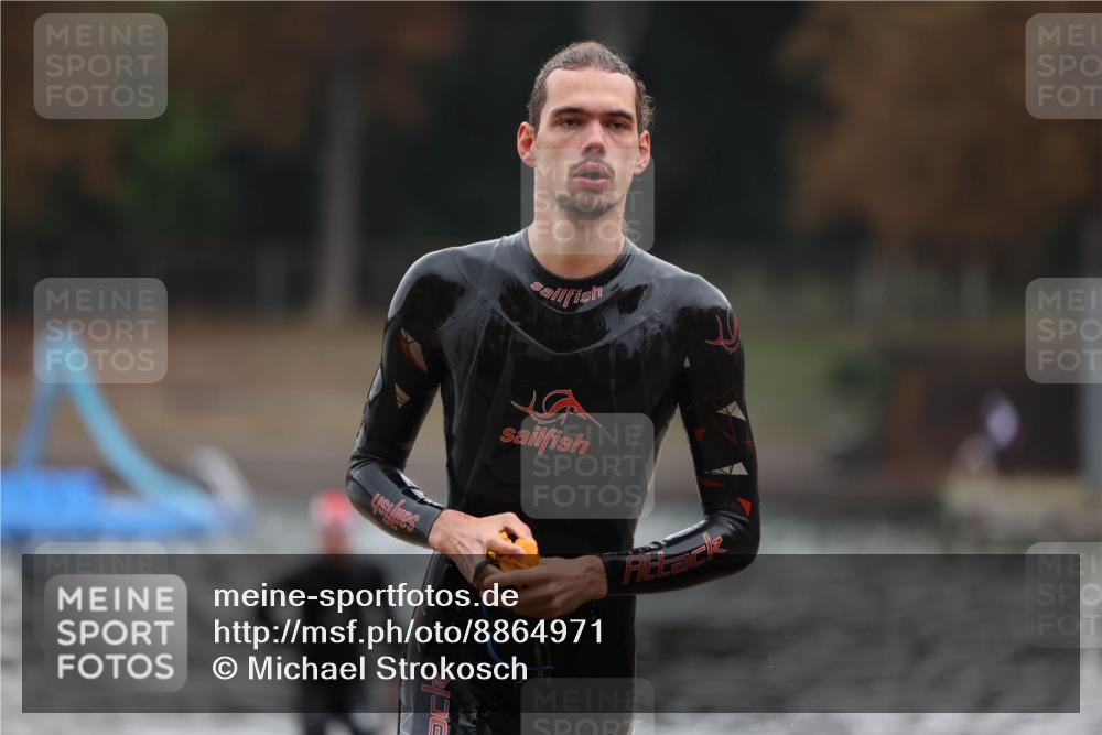 14.09.2025 - Stadtparktriathlon Michael Strokosch http://msf.ph/oto/8864971 14.09.2025 09:00:16 Schwimmen 405, 416 meine-sportfotos.de