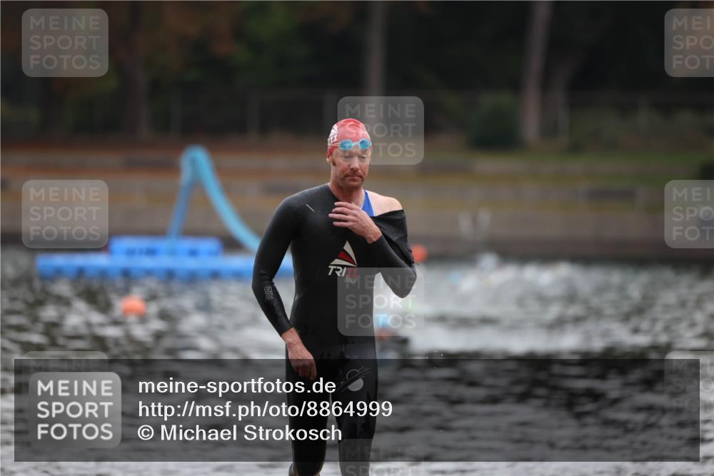 14.09.2025 - Stadtparktriathlon Michael Strokosch http://msf.ph/oto/8864999 14.09.2025 09:00:21 Schwimmen 416 meine-sportfotos.de