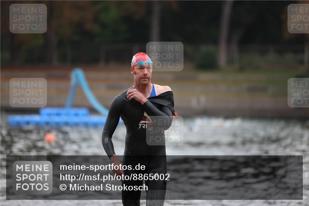 14.09.2025 - Stadtparktriathlon Michael Strokosch http://msf.ph/oto/8865002 14.09.2025 09:00:22 Schwimmen 416 meine-sportfotos.de