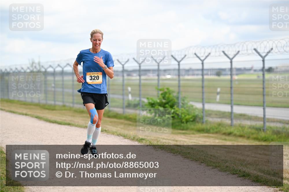 14.09.2025 - Airport Race Dr. Thomas Lammeyer http://msf.ph/oto/8865003 14.09.2025 12:05:16 Laufen 320 meine-sportfotos.de