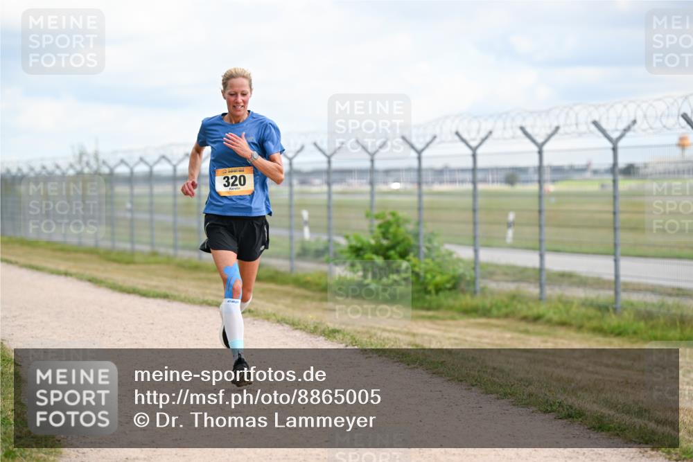 14.09.2025 - Airport Race Dr. Thomas Lammeyer http://msf.ph/oto/8865005 14.09.2025 12:05:17 Laufen 320 meine-sportfotos.de