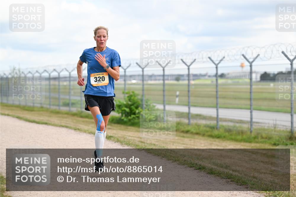 14.09.2025 - Airport Race Dr. Thomas Lammeyer http://msf.ph/oto/8865014 14.09.2025 12:05:17 Laufen 320 meine-sportfotos.de