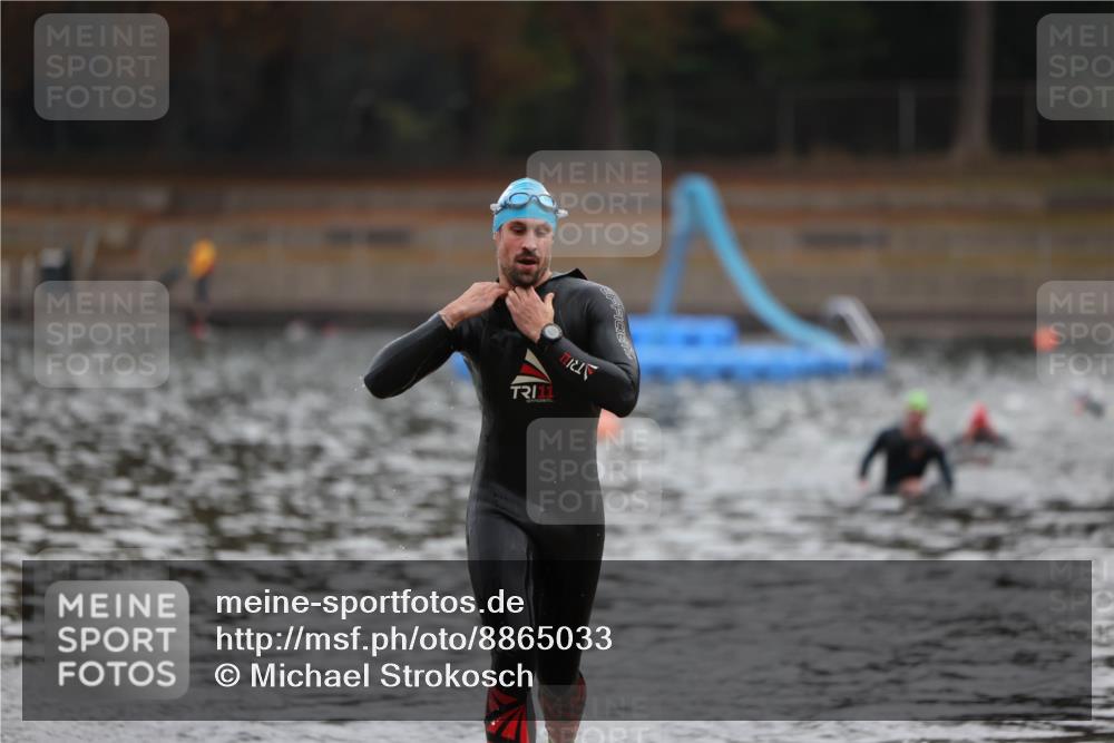 14.09.2025 - Stadtparktriathlon Michael Strokosch http://msf.ph/oto/8865033 14.09.2025 09:00:39 Schwimmen 435 meine-sportfotos.de