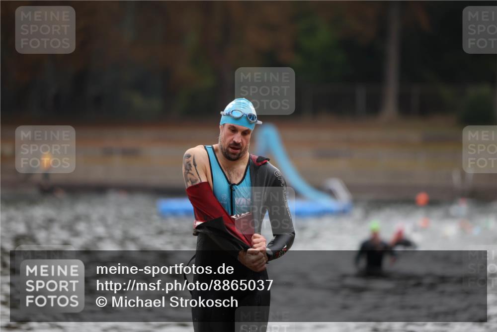 14.09.2025 - Stadtparktriathlon Michael Strokosch http://msf.ph/oto/8865037 14.09.2025 09:00:40 Schwimmen 435 meine-sportfotos.de