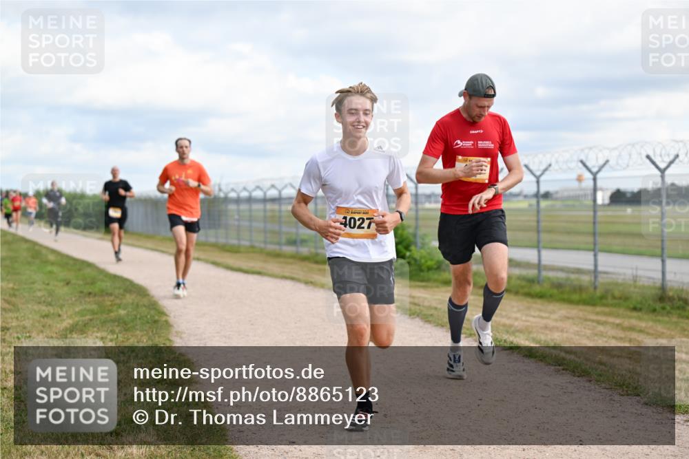14.09.2025 - Airport Race Dr. Thomas Lammeyer http://msf.ph/oto/8865123 14.09.2025 12:05:26 Laufen 4027 meine-sportfotos.de