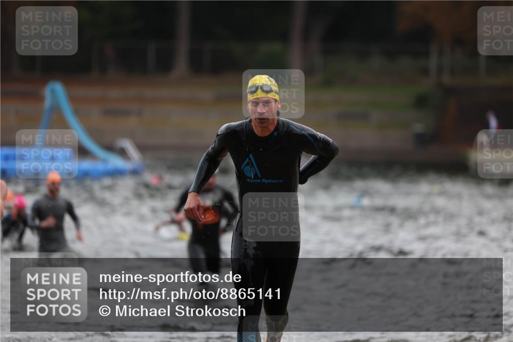 14.09.2025 - Stadtparktriathlon Michael Strokosch http://msf.ph/oto/8865141 14.09.2025 09:01:21 Schwimmen 386, 403, 412, 436 meine-sportfotos.de