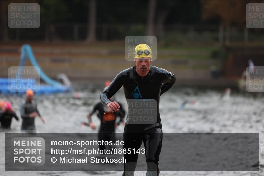 14.09.2025 - Stadtparktriathlon Michael Strokosch http://msf.ph/oto/8865143 14.09.2025 09:01:21 Schwimmen 386, 403, 412, 436 meine-sportfotos.de