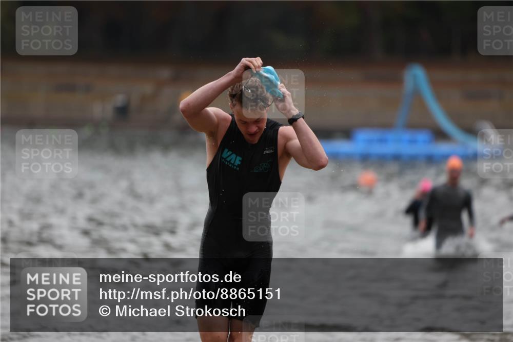 14.09.2025 - Stadtparktriathlon Michael Strokosch http://msf.ph/oto/8865151 14.09.2025 09:01:23 Schwimmen 386, 403, 412, 436 meine-sportfotos.de