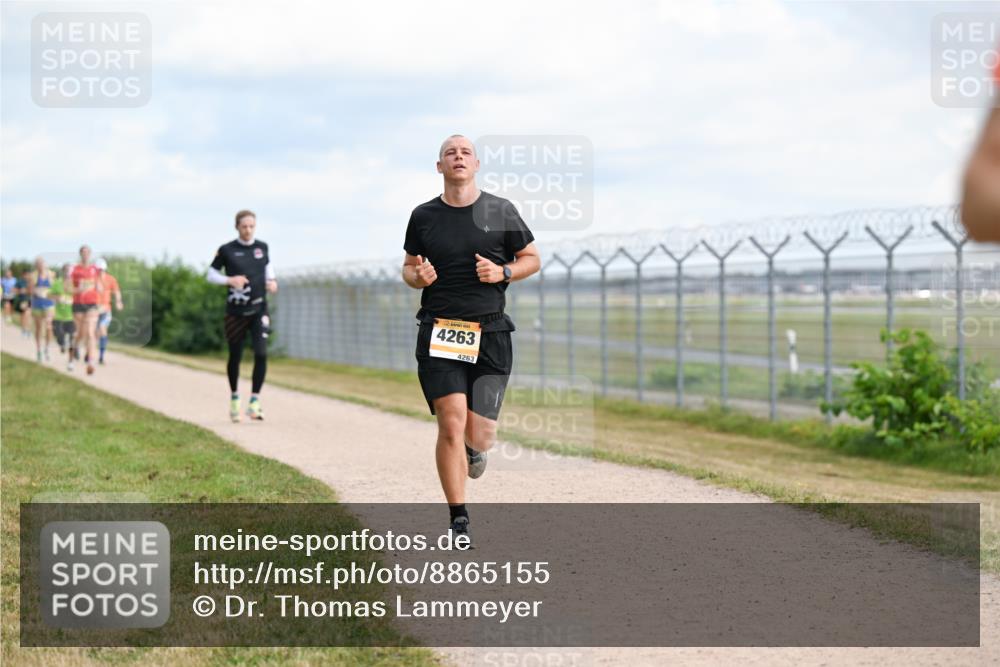 14.09.2025 - Airport Race Dr. Thomas Lammeyer http://msf.ph/oto/8865155 14.09.2025 12:05:30 Laufen 4263, 4263 meine-sportfotos.de